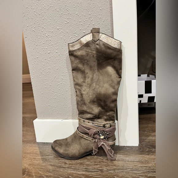 Not Rated taupe knee high boots - Picture 1 of 11
